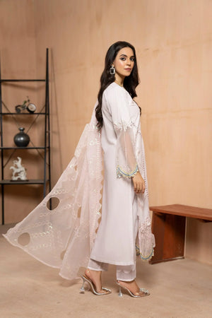 3 PC Embroidered Lawn Suit RTW - AR-2953 (Rebel) - ARFARIWAJ