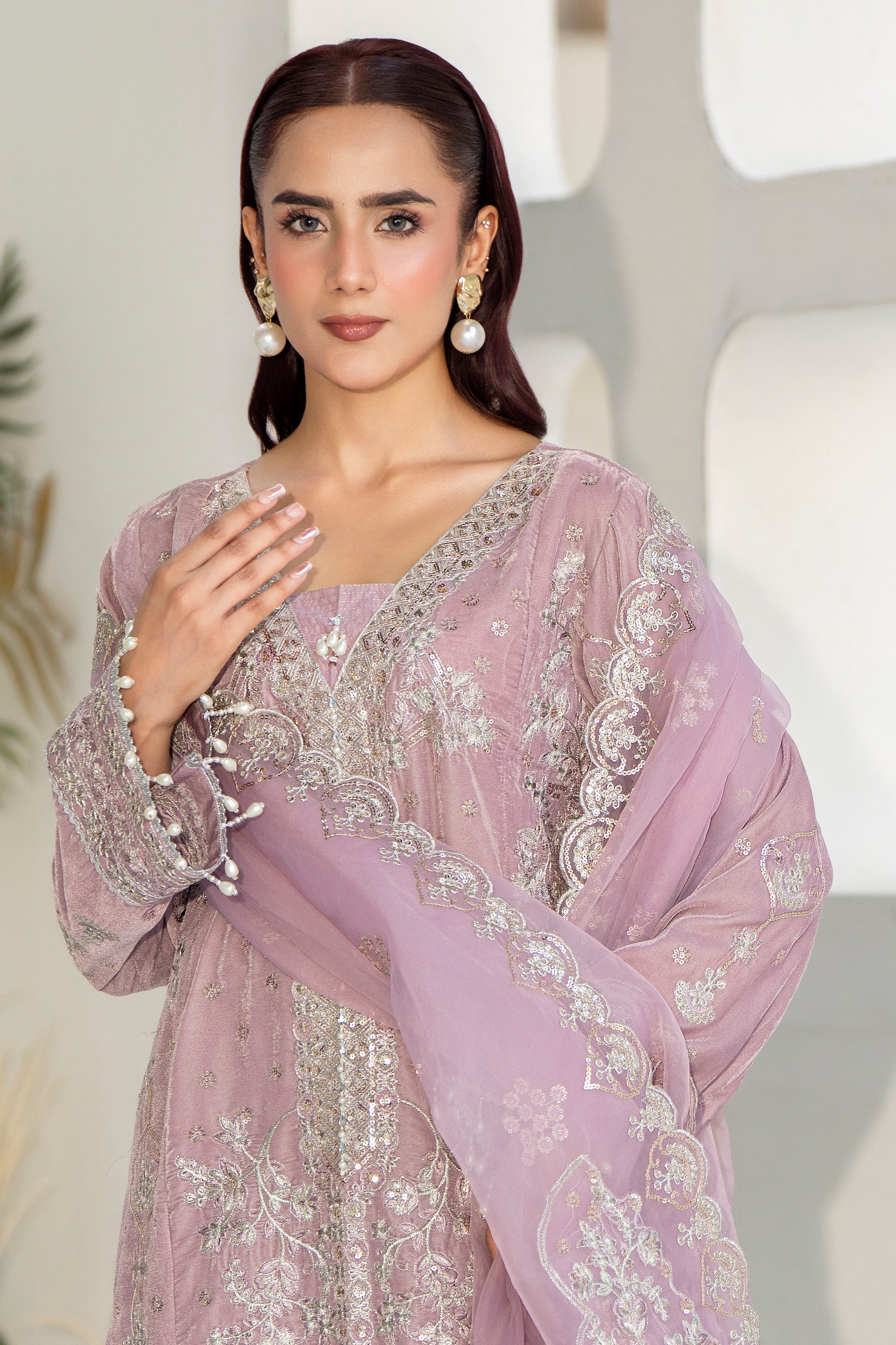 3 Piece Ready To Wear Lilac Velvet Suit - IN-390 - ARFARIWAJ