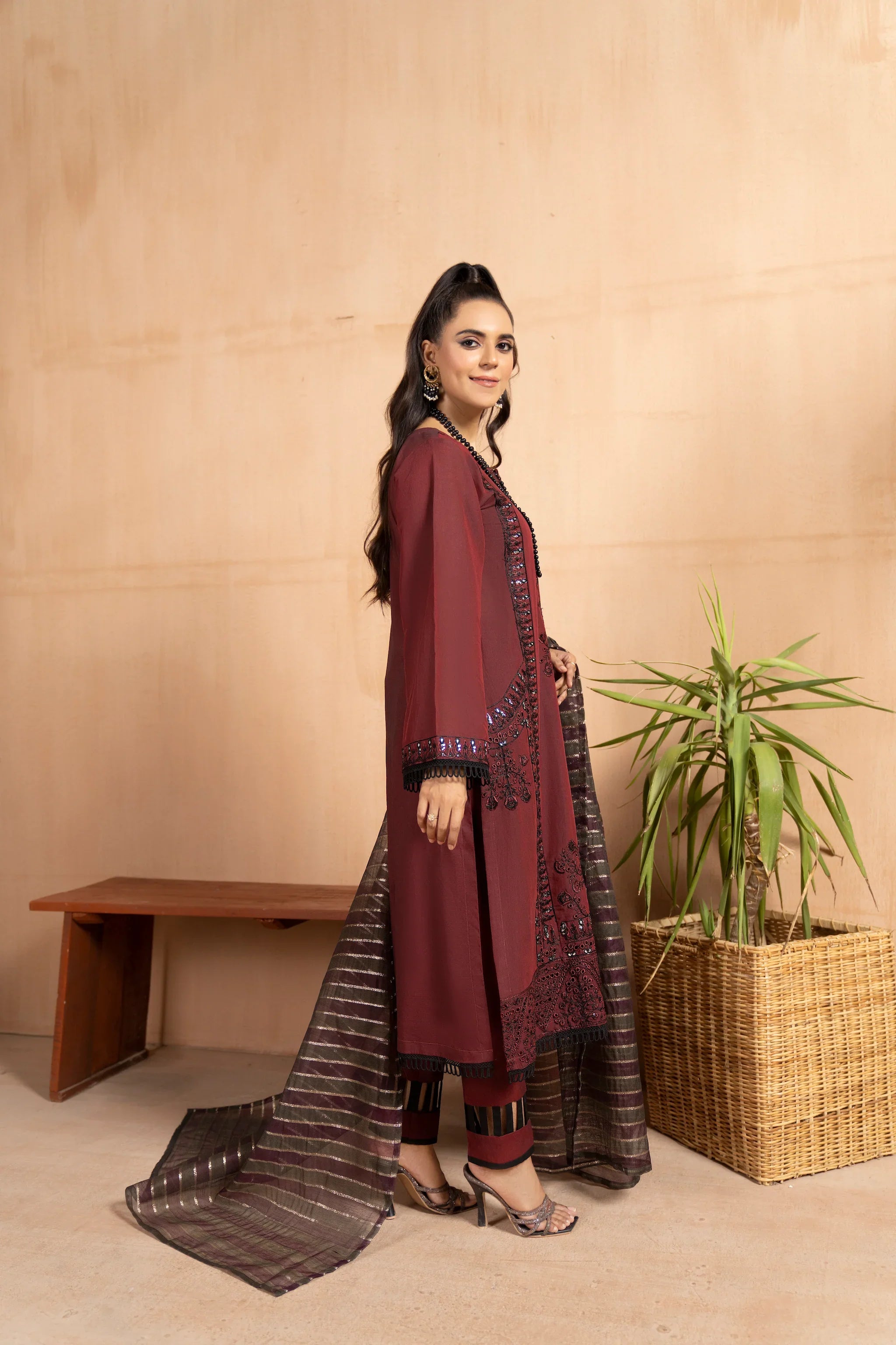 3 PC Lawn Suit Ready To Wear - AR-2974-Ruby Flow - ARFARIWAJ