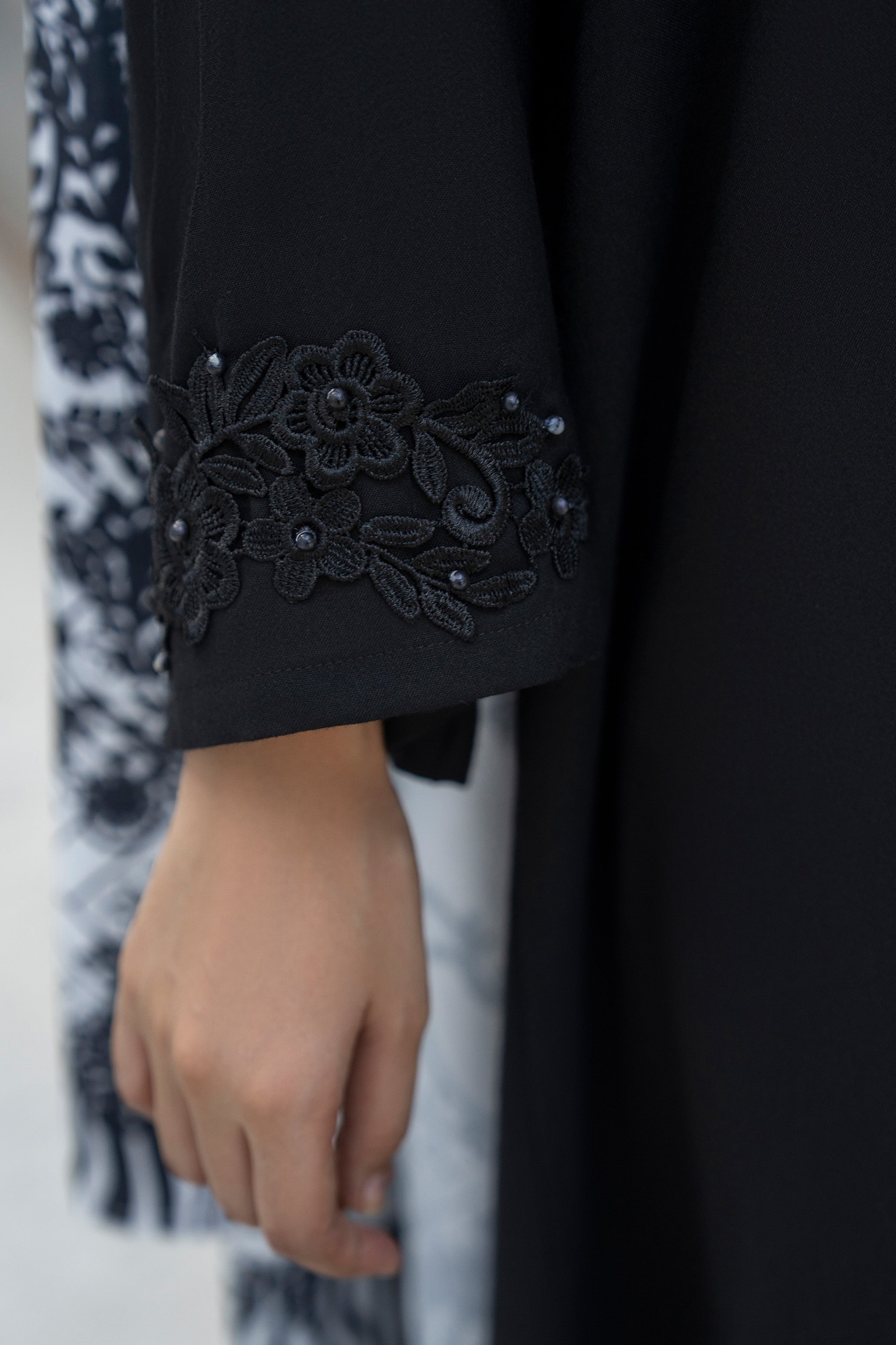 3 Piece Ready To Wear Black Embroidered Suit - AR-3912 - ARFARIWAJ