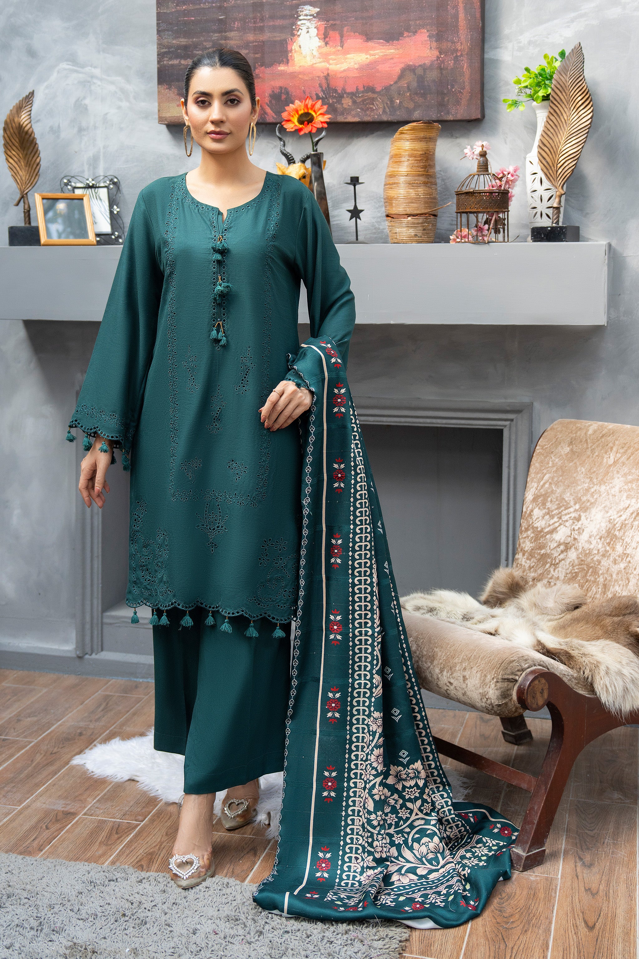3 Piece Ready To Wear Green Embroidered Suit - AR-3891 - ARFARIWAJ