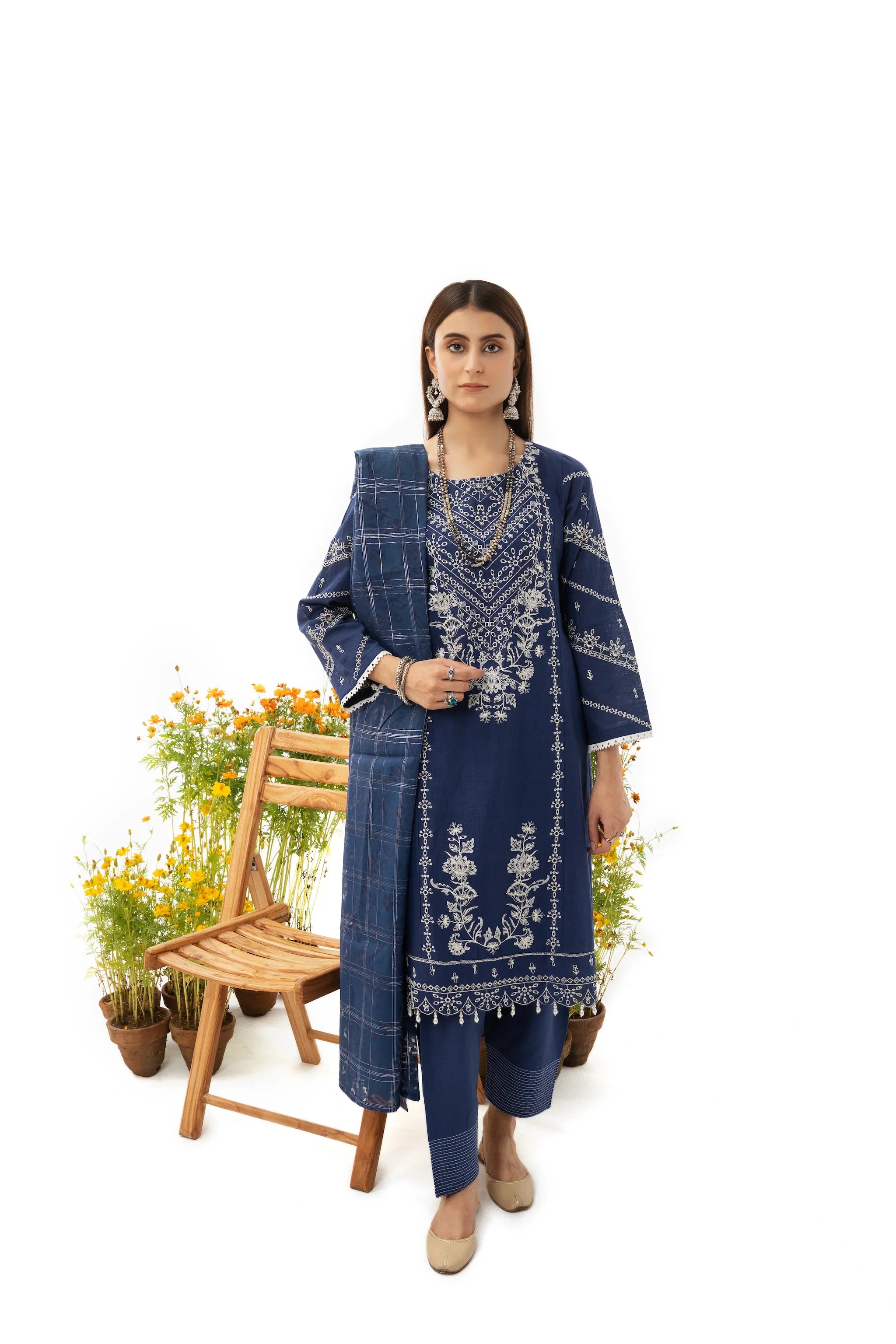 3 Piece Embroidered Lawn Suit - AR-2921-S23 (Afsana) - ARFARIWAJ